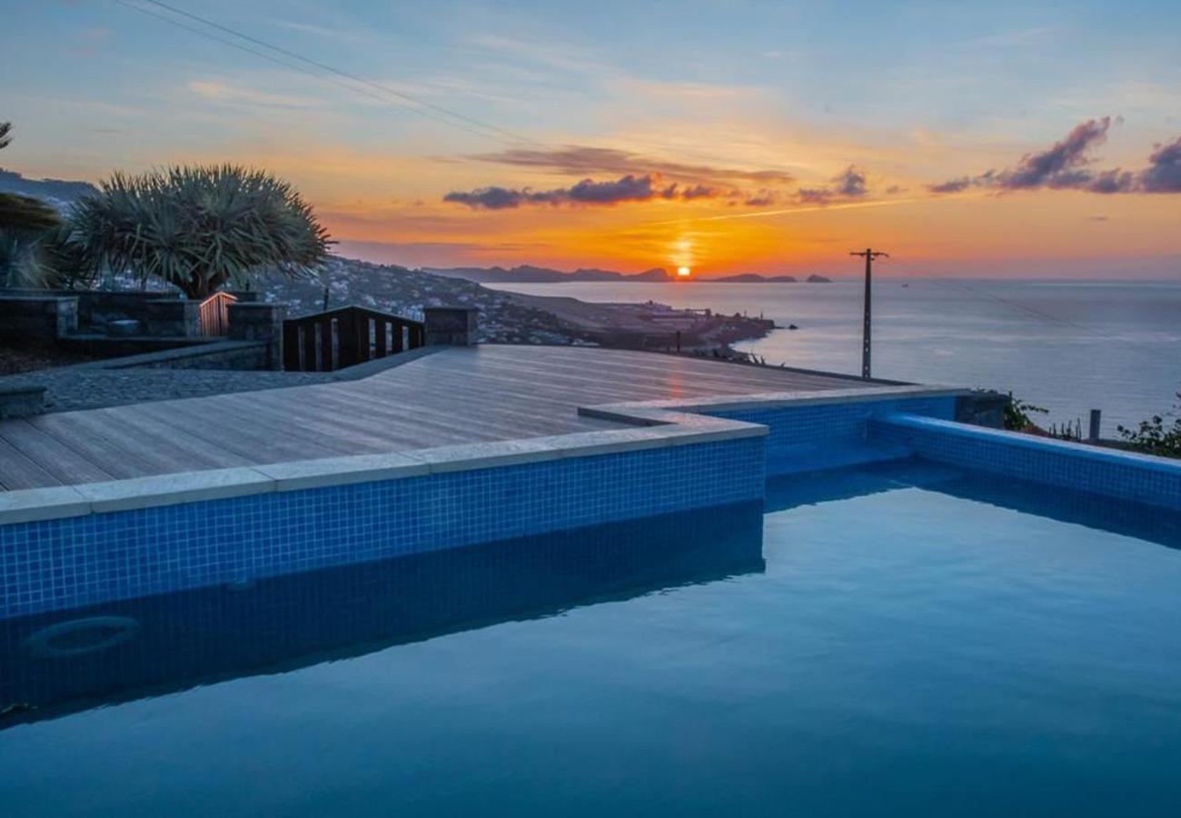 Villa Sunrise View By Madeira Sun Travel 圣克鲁斯 外观 照片
